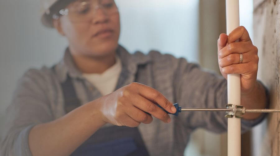 Professional sink repair in Fostoria, MI